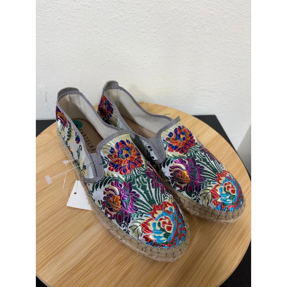 Fabiolas Espadrilles Size 8 Floral Embroidered Silver Handcrafted Spain EU 39